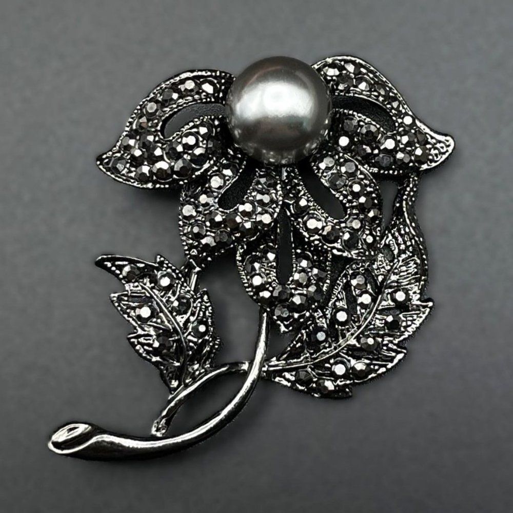Gunmetal Black with Dark Gray Crystal and Silver Pearl Flower Pin Back Brooch